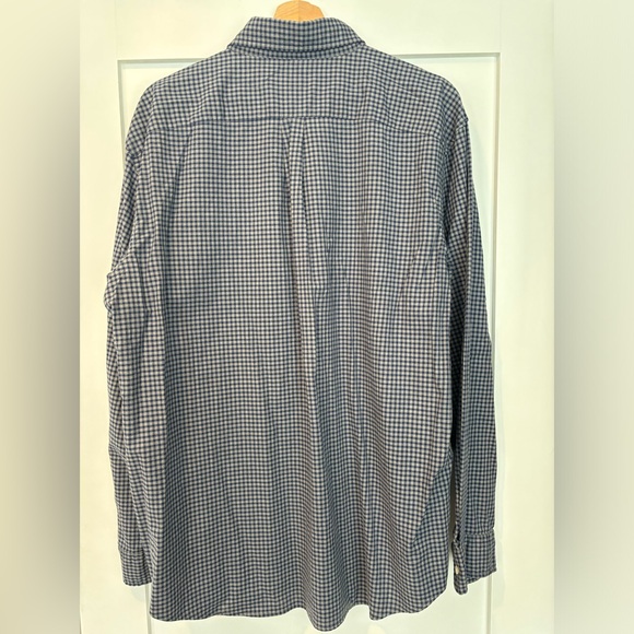 Vineyard Vines Button Down Shirt, XL - Picture 4 of 4